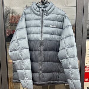 Columbia Two-Tone Gray puffer coat size 2X